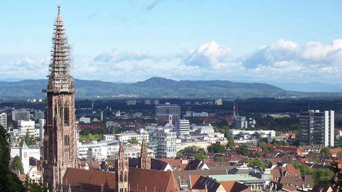 Freiburg im Breisgau Apartment | Ferienwohnung "Münsterblick", 45 qm, 1 Wohn-/Schlafzimmer, max. 2 Personen