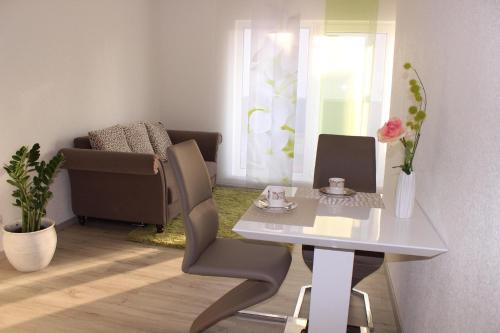Waggershausen Apartment | Ferienwohnung Miletta, Zentral Friedrichshafen Bodensee