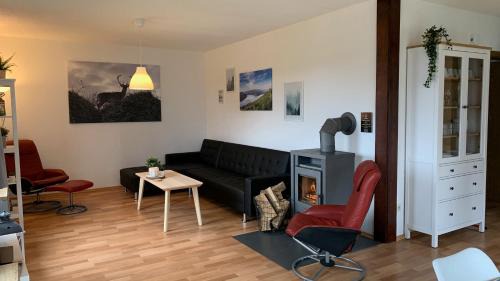 Feriendorf Frankenau Apartment | Ferienwohnung Mimo direkt am Waldrand