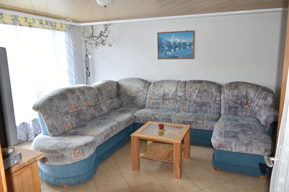 Tengen Apartment | Ferienwohnung mit 125 qm, 3 Schlafzimmer mit Sep. Küche, Max. für 6 Personen