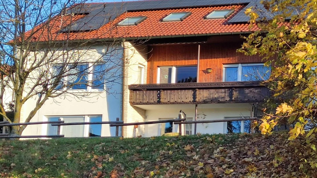 Großengstingen Apartment | Ferienwohnung mit 85qm, 1 Schlafzimmer, Max. für 2 Personen