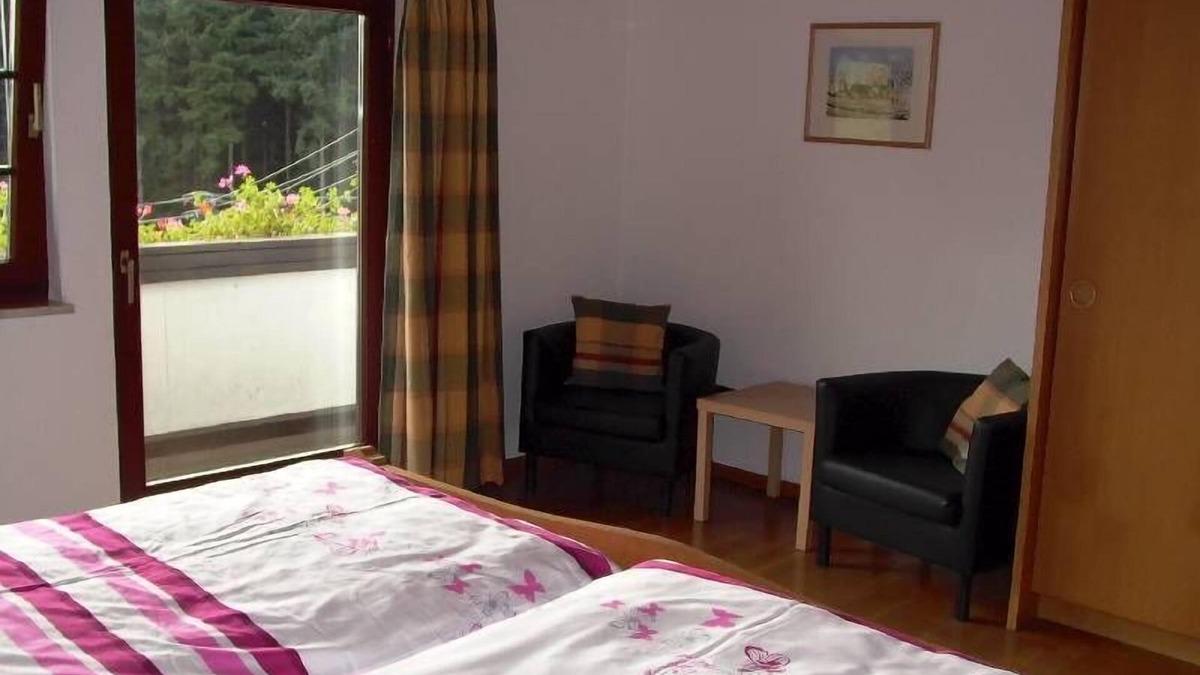 Oberkirch Apartment | Ferienwohnung mit ca. 70qm, 2 Schlafzimmer für maximal 4 Personen
