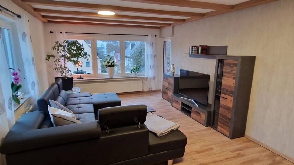 Bad Berleburg Apartment | Ferienwohnung mit Balkon für 4 Personen
