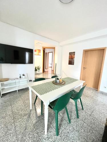Waldstetten Apartment | Ferienwohnung mit fantastischem Ausblick & SmartTv