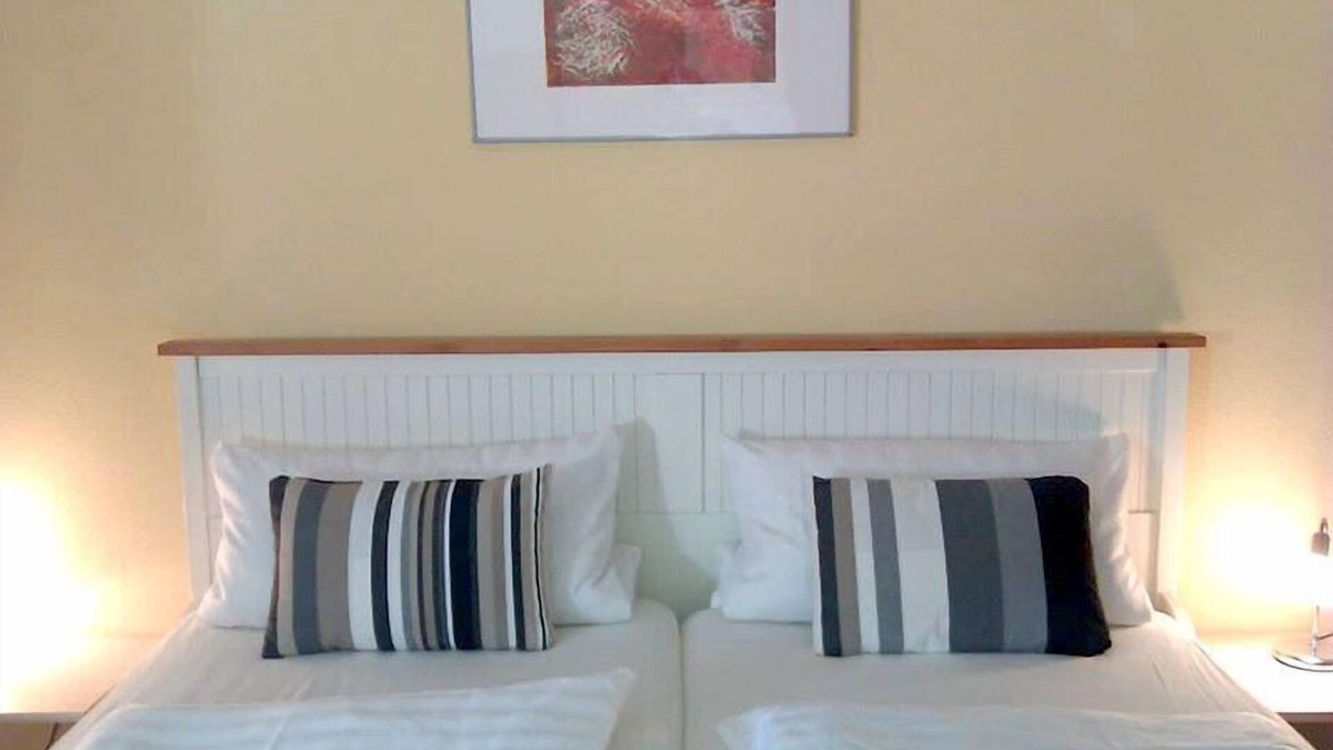 Dettelbach Apartment | Ferienwohnung mit sonniger Terrasse und gemütlichem Garten