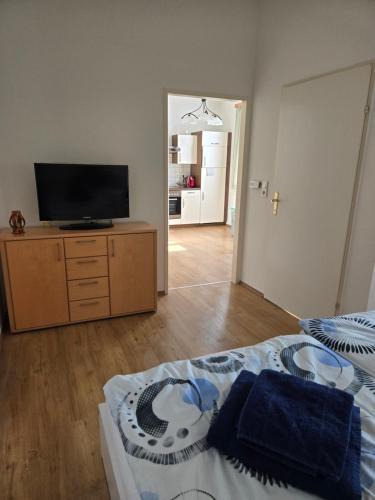 Judenburg Apartment | Ferienwohnung nähe Red Bull Ring mit eingezäunten Garten