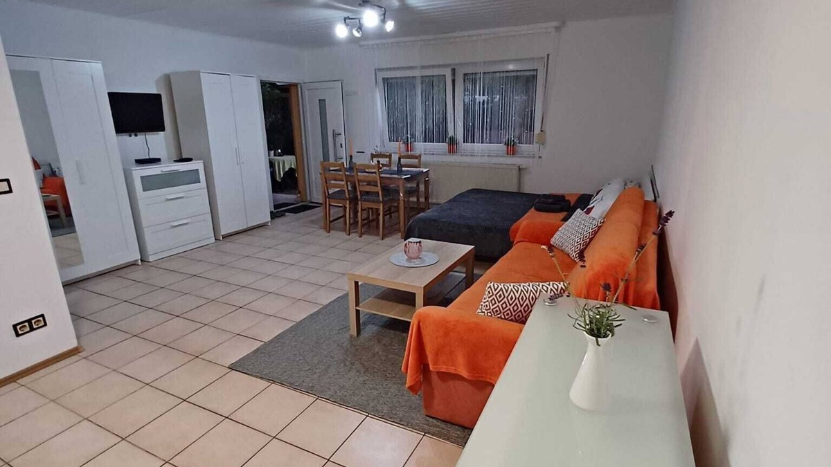 Rheinbrohl Apartment | Ferienwohnung Neli am Rhein Perfekte für 2 Personen in Eine Ruhige Gegend