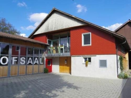 Sins Apartment | Ferienwohnung Neuhof