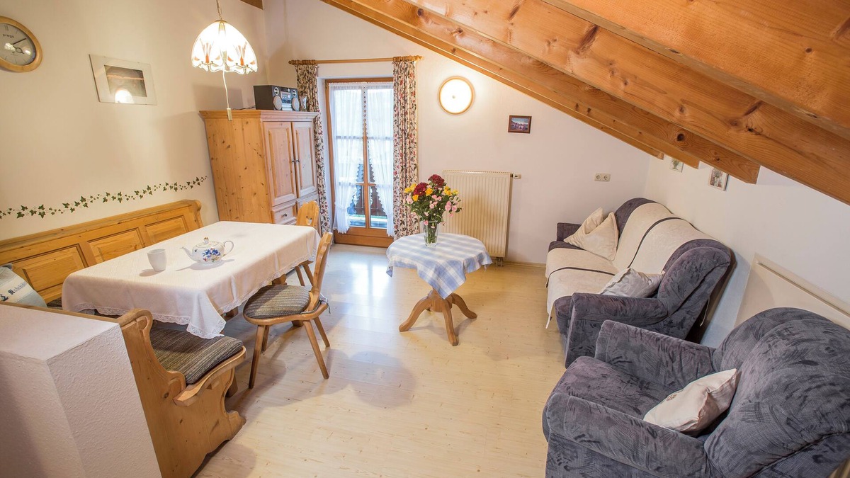 Aufham Apartment | Ferienwohnung Nr. 6, 48 qm, Nichtraucher, 1 Schlafzimmer, Wohnraum/Kochnische, Balkon, Sat-TV, 4 Sterne, max 3 Personen