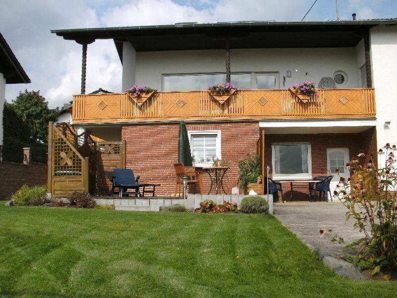 Reifferscheid Apartment | Ferienwohnung-Nuerburgblick
