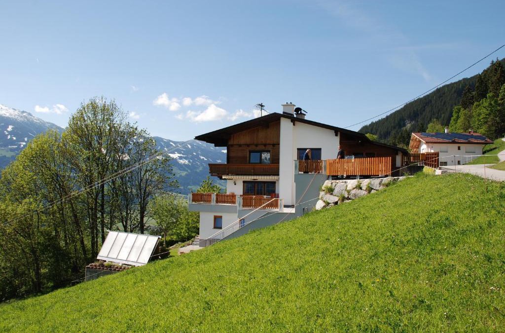 Gattererberg Apartment | Ferienwohnung Nussbaum
