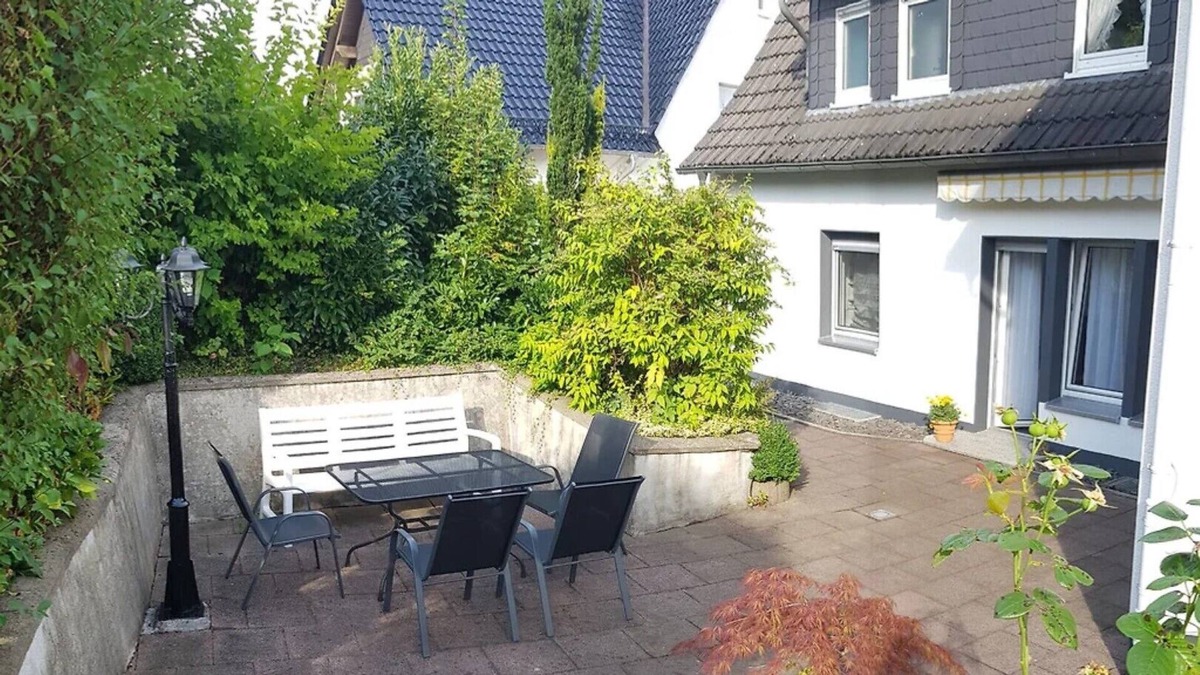 Meinerzhagen Apartment | "Ferienwohnung Oerder" with 68sqm with terrace and barbecue facilities