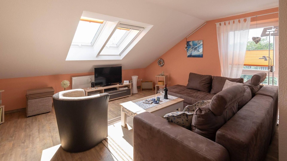 Treia Apartment | Ferienwohnung "Otzens kleine Dachkammer"