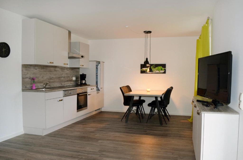 Breberen Apartment | Ferienwohnung Palmen