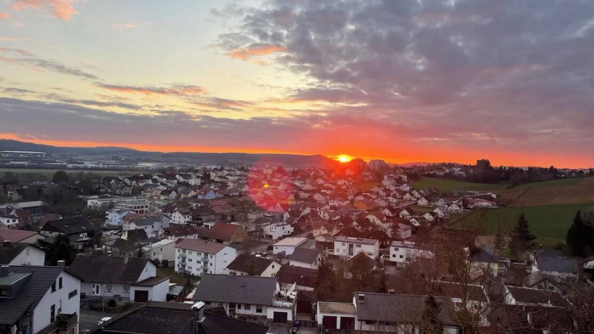 Rohrbach Apartment | Ferienwohnung Panoramablick, 5 min von Badewelt Sinsheim+ Prezero Arena Entfernt