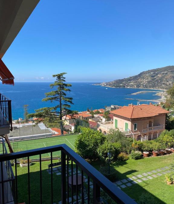 Ospedaletti Apartment | Ferienwohnung Pepiniere