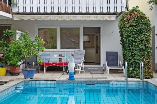 Suggental Apartment | Ferienwohnung Poolblick