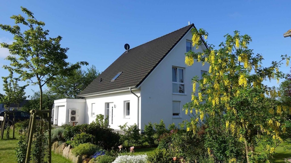Hasselberg Apartment | Ferienwohnung Regenbogenhaus - Ferienwohnung Regenbogenhaus: Special Rate May and June!