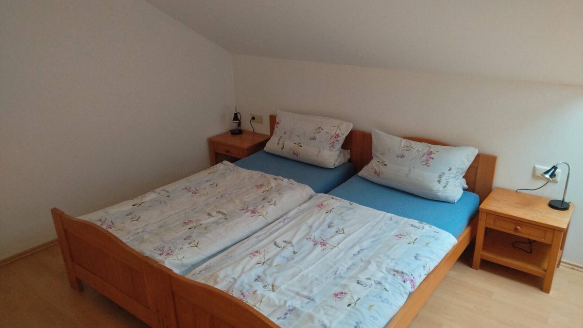 Chamerau Apartment | Ferienwohnung Regenblick mit Balkon für 4 Personen