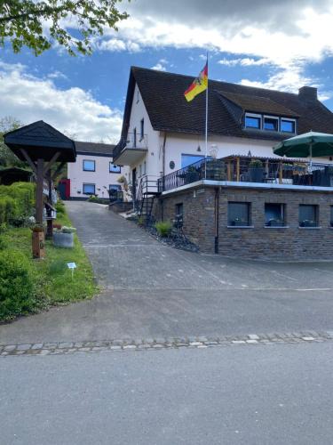 Punderich Apartment | Ferienwohnung Rockenbach