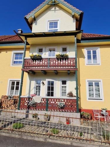 Peissenberg Apartment | Ferienwohnung Rose