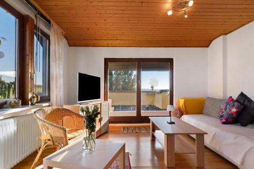 Gemmrigheim Apartment | Ferienwohnung Schöne Aussicht