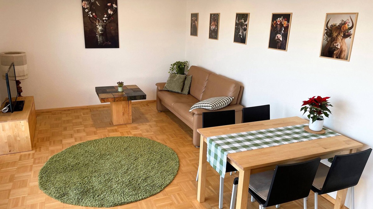 Otlingen Apartment | 'Ferienwohnung Schwarzwaldblick' with Mountain View, Private Terrace and Garden