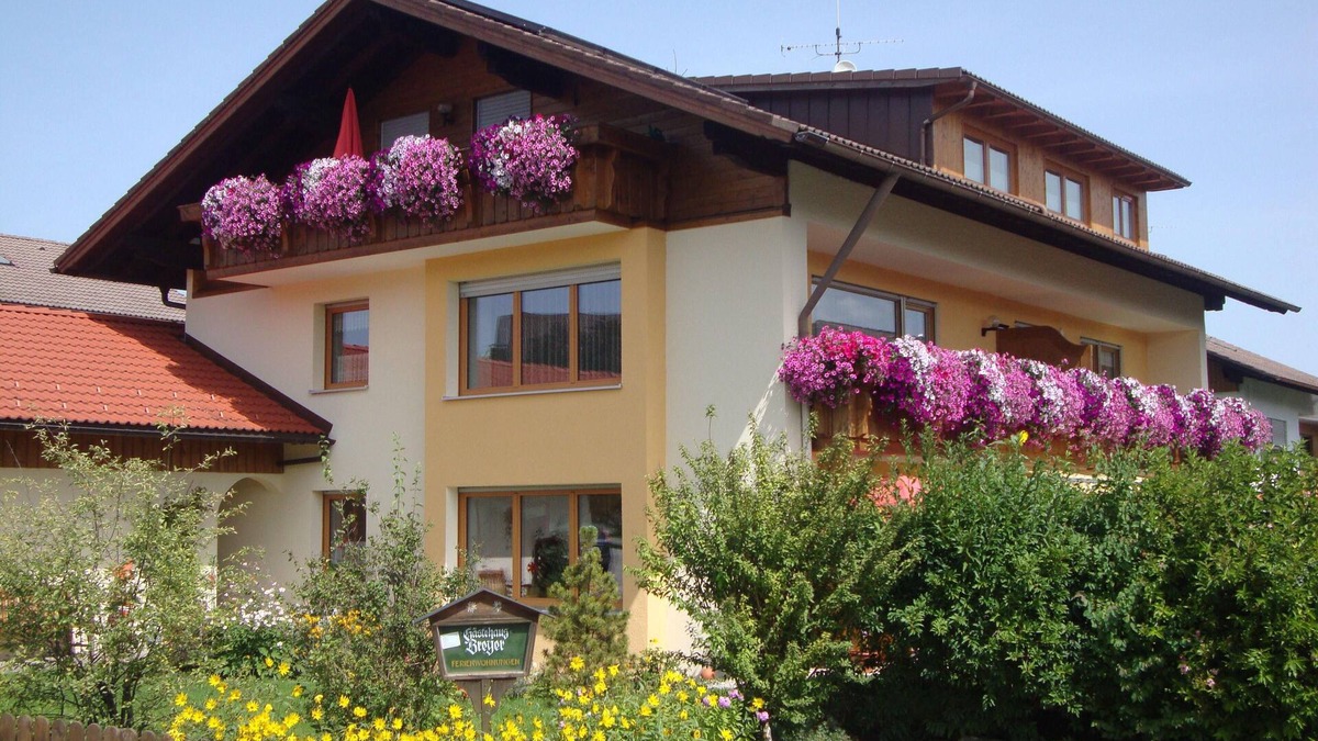 Schraden Apartment | Ferienwohnung Schloßberg