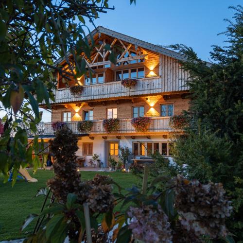 Gaißach Ski Chalet | Ferienwohnung Schmickhof