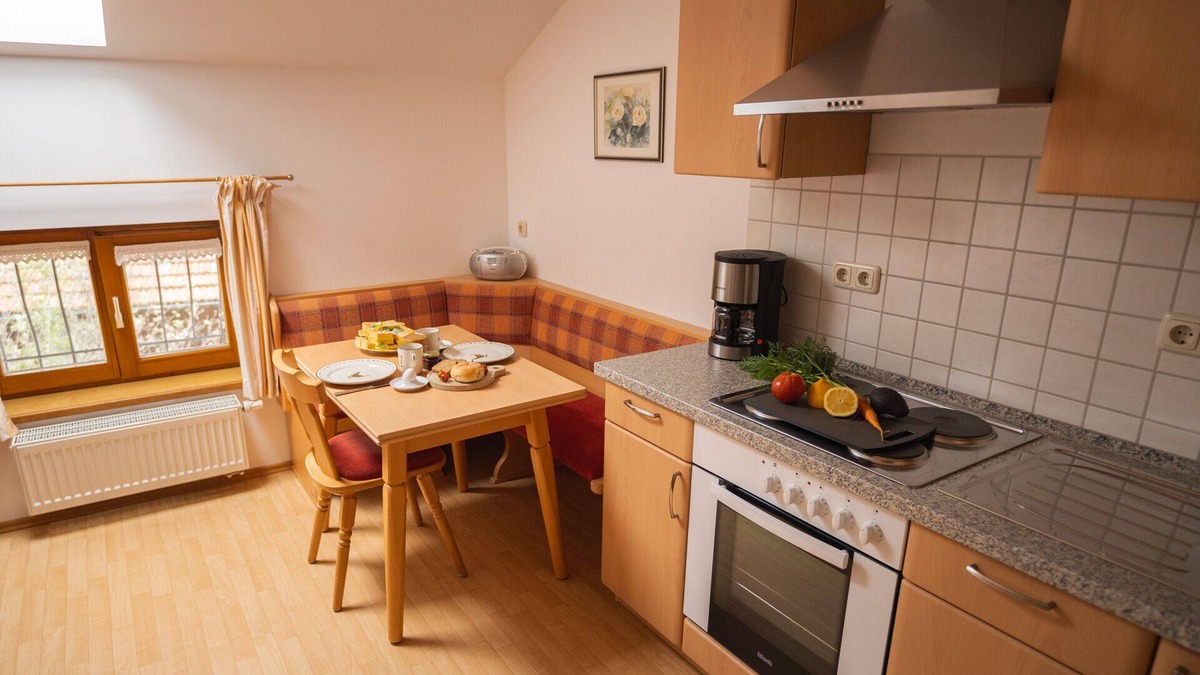 Rimsting Apartment | Ferienwohnung Seeblick 40 qm, mit Balkon
