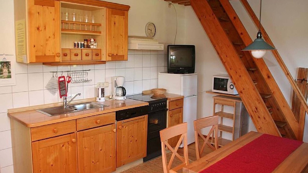 Bad Endorf Apartment | Ferienwohnung "Sonnenblume", 50 qm Obergeschoss, 2 separate Schlafzimmer