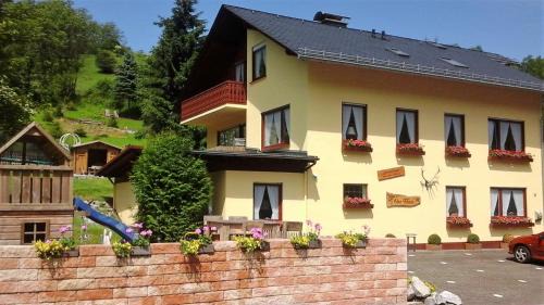 Schwalefeld Apartment | Ferienwohnung Sonnentraum - Appartement 5 Willingen