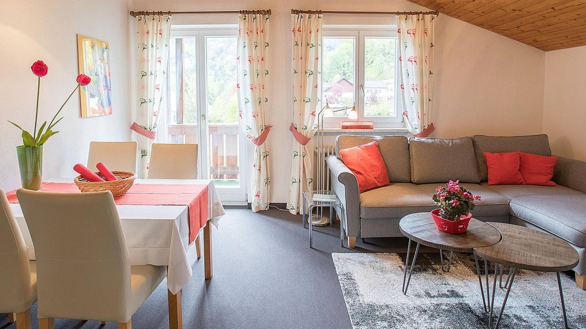 Bad Faulenbach Apartment | Ferienwohnung Steinrose