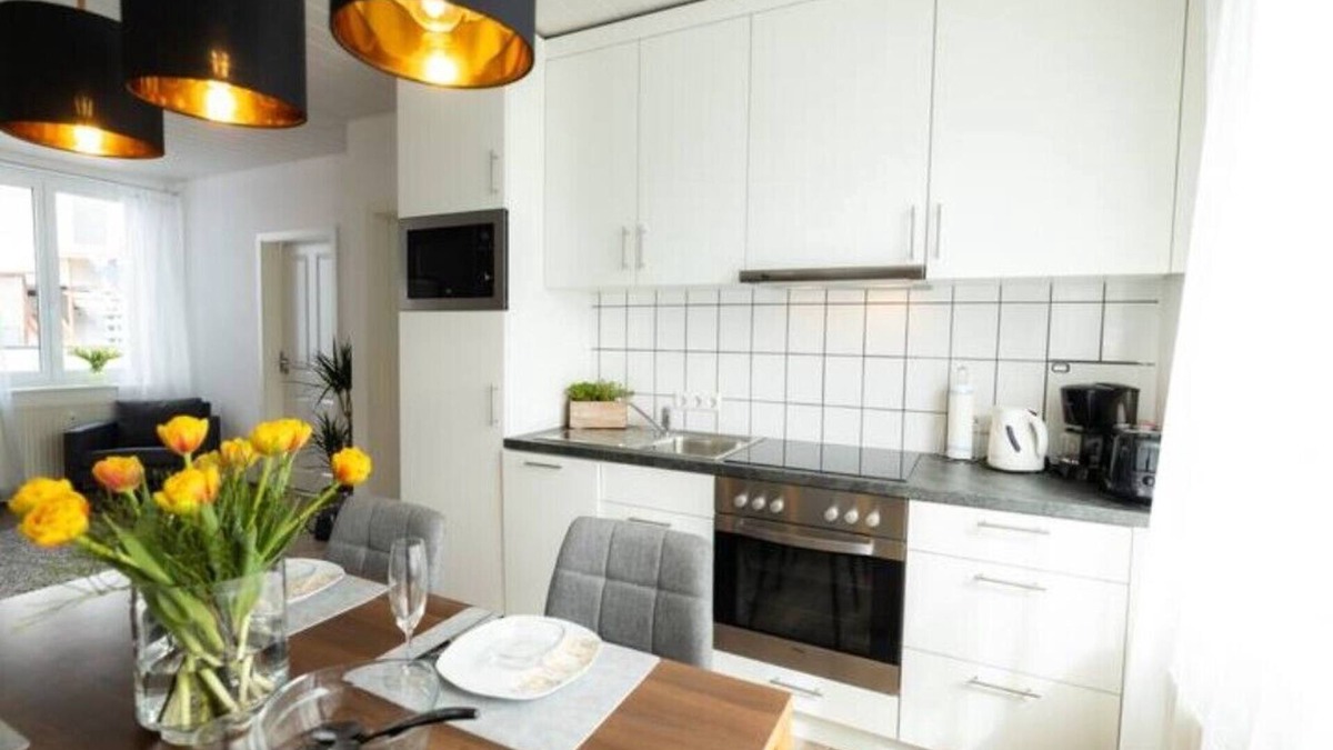 Fischbach Apartment | Ferienwohnung Veilchen im Gemütlichen Gästehaus Benedikt