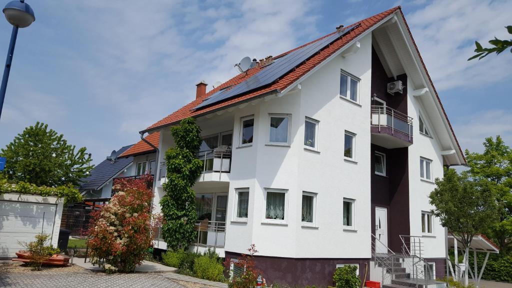 Bad Schoenborn Apartment | Ferienwohnung Vikolisa