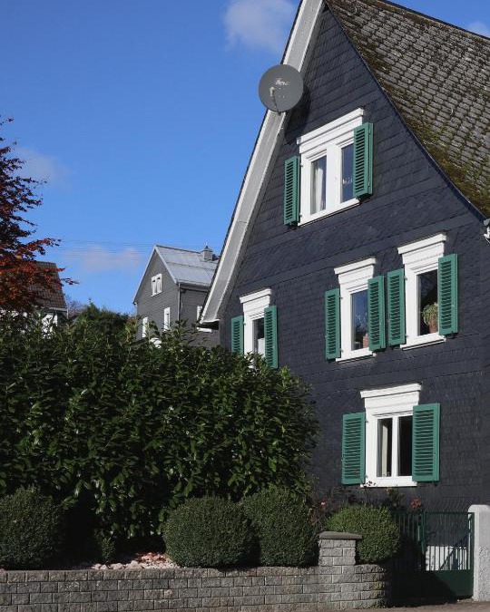 Hilchenbach Apartment | Ferienwohnung Weiß