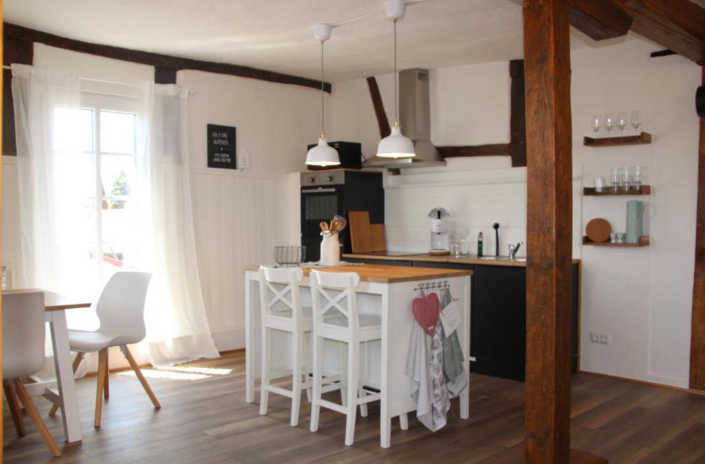Oberleichtersbach Apartment | Ferienwohnung - Zur alten Wirtsstube