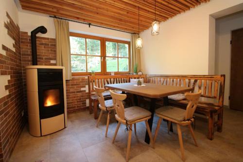 Sankt Wolfgang-Kienberg Apartment | Ferienwohnung Zirbenzapfen