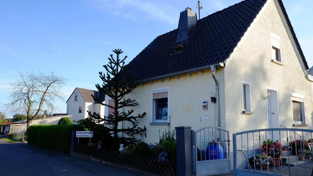 Munstermaifeld Apartment | Ferienwohnung zum Küppchen