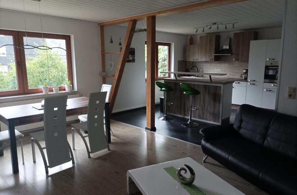 Lehesten Apartment | Ferienwohnung zur Alten Brauerei, free Wi-Fi+Parken, 3 Schlafzimmer, Grillecke