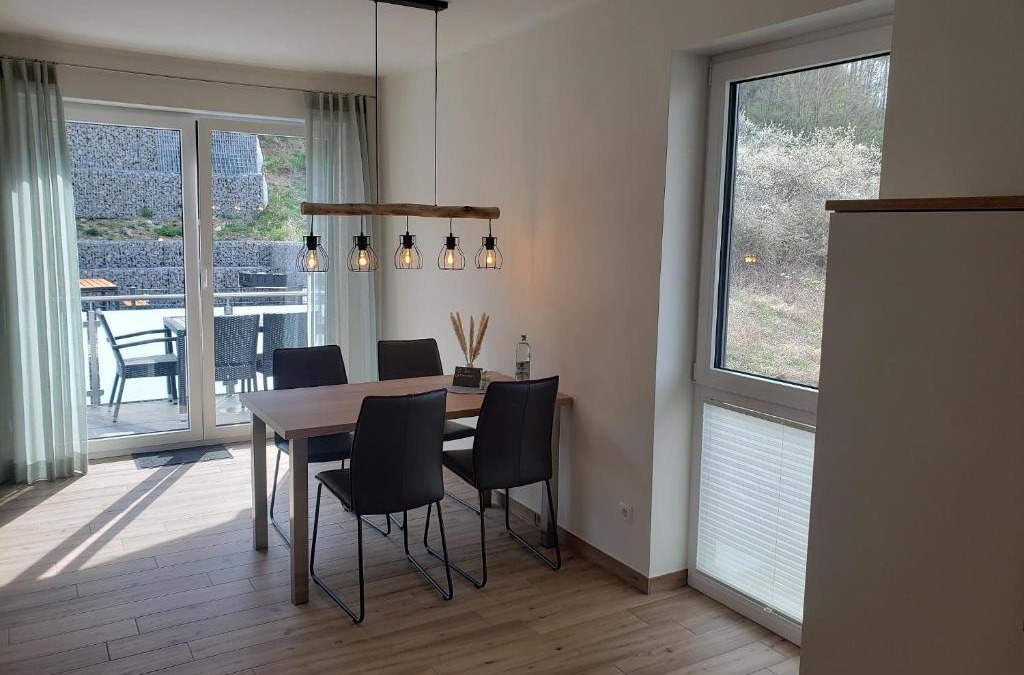 Volkesfeld Apartment | Ferienwohnungen am Aeppelsberg