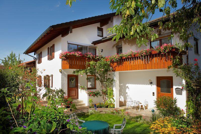 Bad Endorf Apartment | Ferienwohnungen Gmeiner