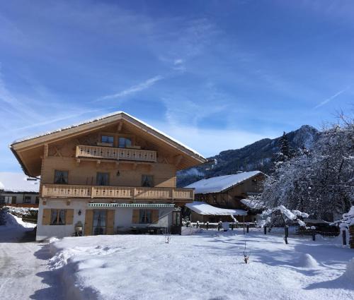 Obergrainau Apartment | Ferienwohnungen Pfanzelter