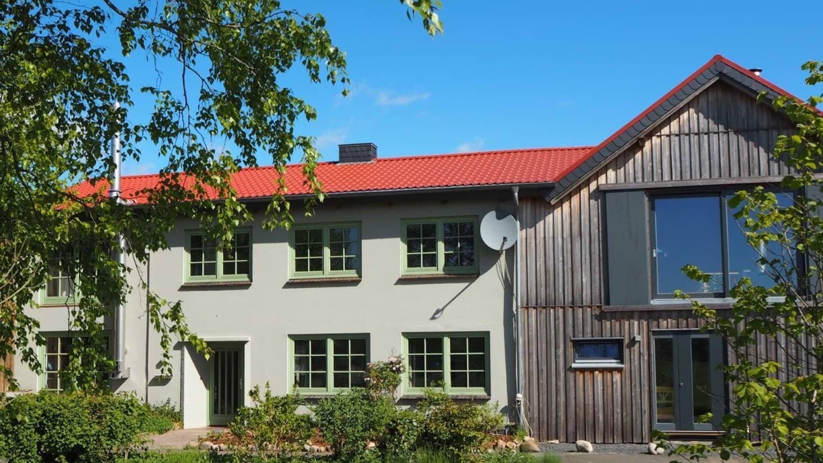 Brodersby Apartment | Ferienwohnungen "schwanenhof"