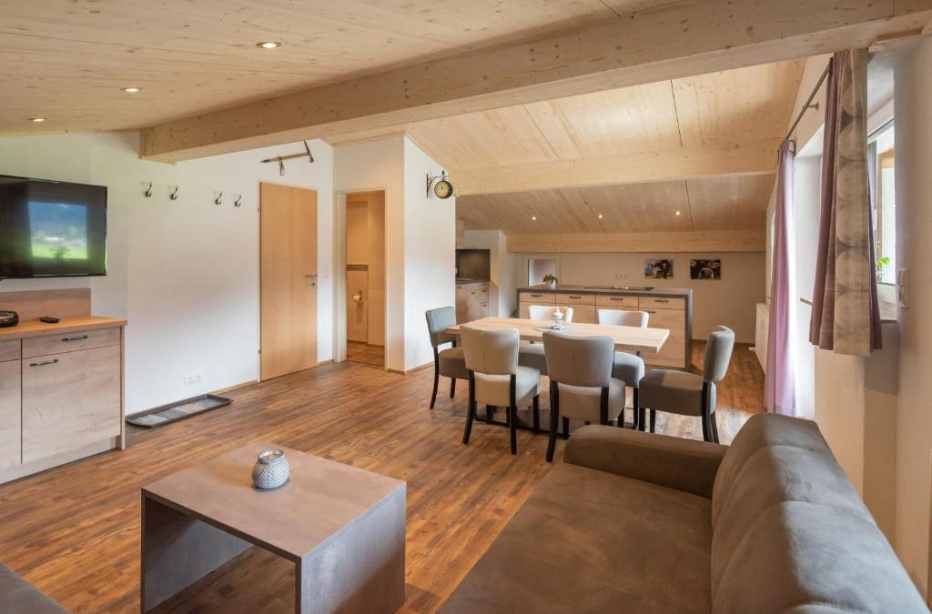 Elbigenalp Apartment | Ferienwohnungen stiLECHt