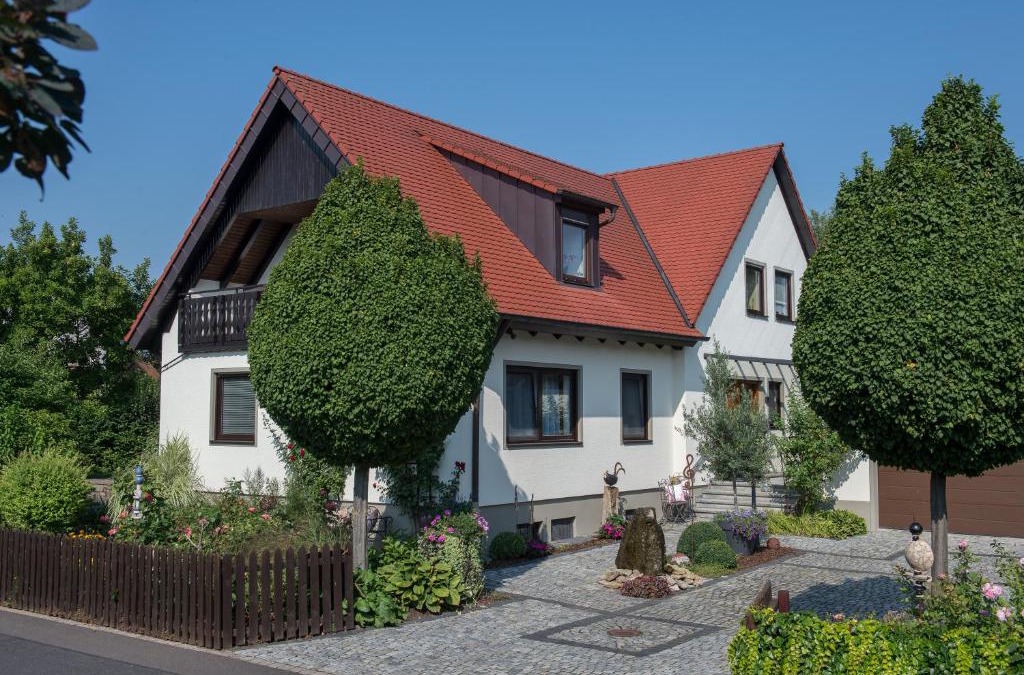 Sommerach Apartment | Ferienwohnungen TonArt - modern & stilvoll im Weinort Sommerach