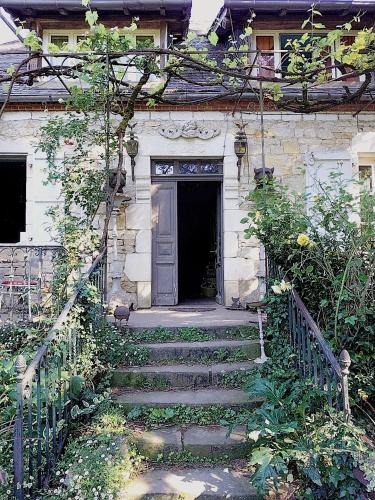 Dorval House | Ferme de la Dorvallière