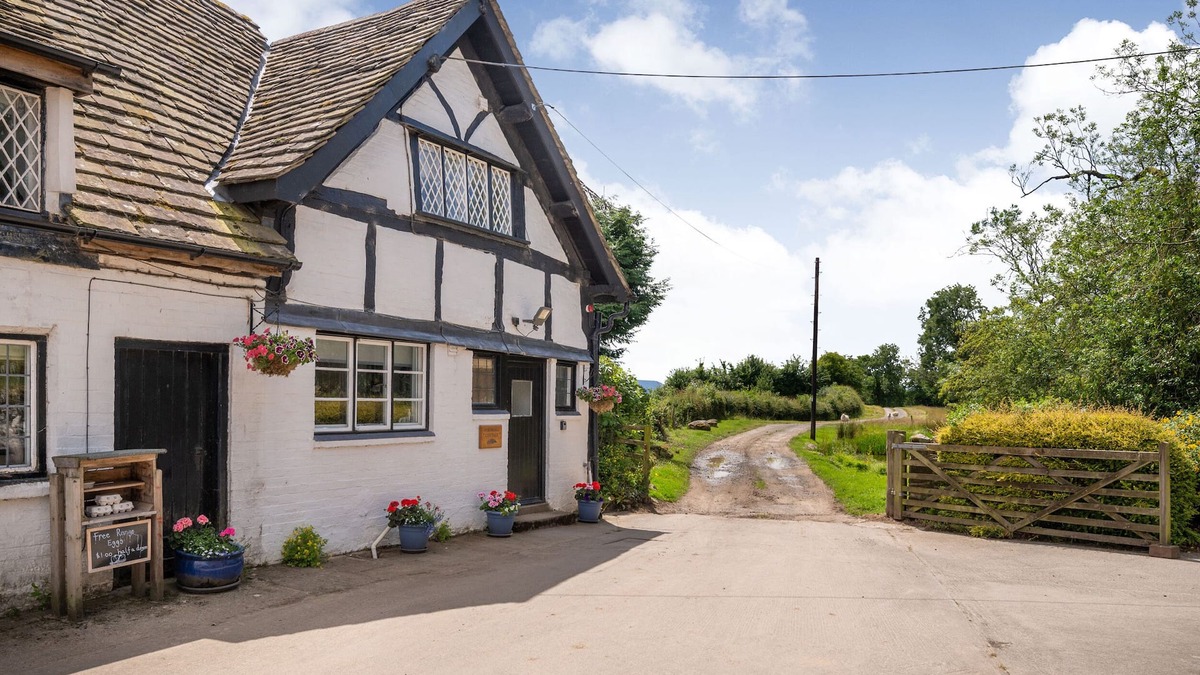 Whitney Cottage | FERN HALL COTTAGE, pet friendly, with a garden in Whitney-On-Wye