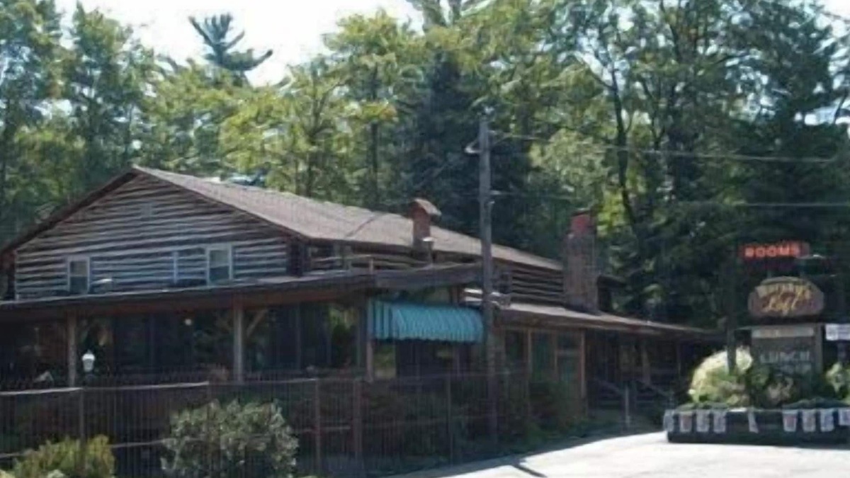 Blakeslee Hotel | Fern Ridge Motel