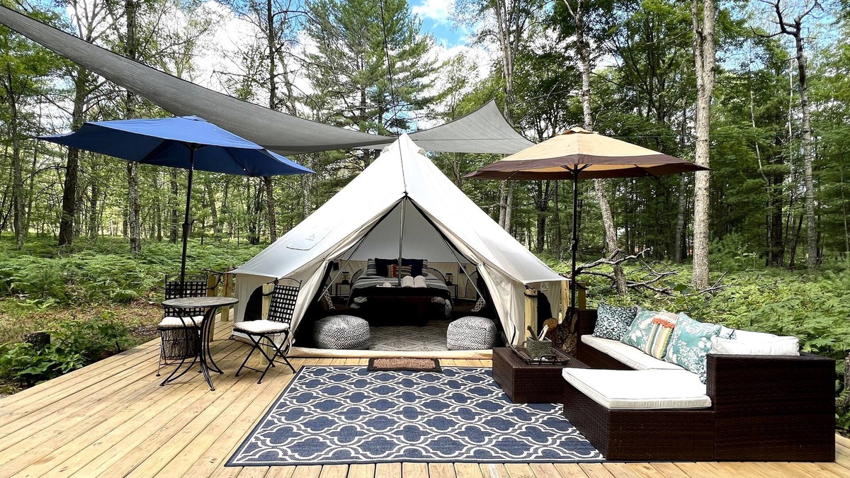 Bitely Cabin | Ferned Creek bell tent Lux-camping/glamping:)